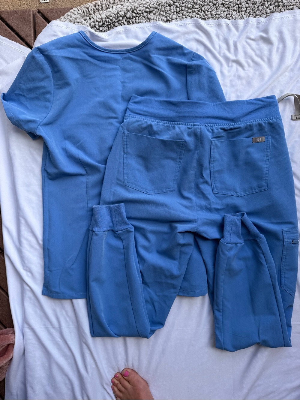 Figs Medical Scrub Set Bundle in Teal, Sky Blue, Black, Khaki, Gray - Picture 3 of 16